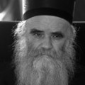 Milatović posthumno dodelio najviši državni orden mitropolitu Amfilohiju