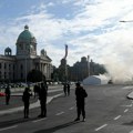 Njujork tajms: Incident u Ćacilendu podstakao tenzije u Srbiji uoči protesta 1. novembra