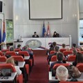 Majci dece sa posebnim potrebama privatno obezbeđenje zabranilo ulazak u Skupštinu grada