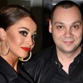 (Foto) "Tatina devojčica" Darko Filipović pozira sa ćerkom na plaži i ljubi je u obraz: Dobio ju je sa fatalnom Jasminom od…