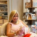 Oglasila se Dea Đurđević tri nedelje nakon porođaja, pomenula ćerku! Obratila se posebnim rečima: "Oslonac..."