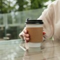 Popijete kafu, pa pojedete čašu: Ova ideja mogla bi zameniti plastiku koju svakodnevno koristimo
