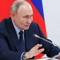 Vladimir Putin: Vrlo brzo će Tramp zavesti red - evropske elite će mu mahati repom