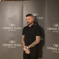 Verio se MC Stojan: Romantična prosidba na Kipru FOTO