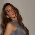 Natašina ćerka se uvija u uskoj haljini! Hana Ikodinović objavila provokativne fotke koje oduzimaju dah