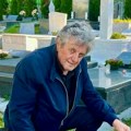 Radoš Bajić na groblju, zbog njegove objave su svi ostali iznenađeni: Kleknuo kod groba i...