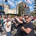 Docent Vukašin Slavković pešači za Novi Sad – potpuno sam