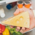 Kako da sprečite buđanje sira u frižideru uz jednostavan kuhinjski trik