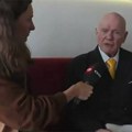 Uzbuna na ostrvu: Penzioner stanovnicima ove zemlje nudi po 200.000 $ ako pristanu da budu Amerikanci