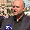 Predsednik Opštine Pljevlja ispred manastira pevao srpske pesme, pa završio u policiji: Oglasio se na mrežama