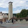 Predsednik Opštine Pljevlja ispred manastira pevao srpske pesme, pa završio u policiji: Oglasio se na mrežama