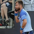 Mute žestoko kažnjen zbog psovki
