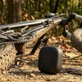 Soundcore Boom Go 3i recenzija: Mali Bluetooth zvučnik spreman za svaku letnju avanturu