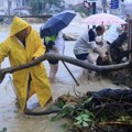 Neman od 2,5 metra izmigoljila iz ruševina i blata: Poplave u Grčkoj donele novi užas: "Smrad je nepodnošljiv" (foto)