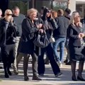 "Sine moj, ode mi dete, duša moja": Majka Aleksandra Kodića se slomila na sahrani, tuga na Lešću