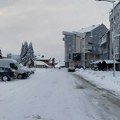 Na putevima u Srbiji do 10 centimetara snega: Četiri deonice neprohodne