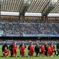 Igrači Napolija klekli na travu pred utakmicu sa Atalantom iz protesta protiv rasizma