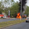 VIDEO: Izgoreo kamion na putu u Veterniku, saobraćaj bio blokiran