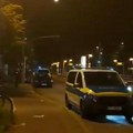 Policija jedva obuzdala organizovanu tuču grka u Berlinu! Navijači se maklali palicama i motkama, jedna osoba u kritičnom…