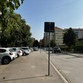 Građani se žale - znakovi na niškom Bulevaru Nemanjića blokiraju parking mesta