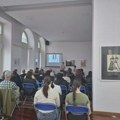 U Narodnom muzeju predstavljena tribina „Moda iz naših ormara: Od ličnog predmeta do muzejskog eksponata“ Salon Narodnog…