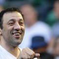 Vlade Divac se oglasio iz bolnice, u dve rečenice sve rekao