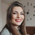 Ana živi sa retkom bolešću: "Zamislite da znate da lek postoji - ali je toliko skup da se država dvoumi da li da uloži u vas"…