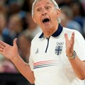 Svetislav Pešić u Beogradskoj areni, tu su još dva potencijalna reprezentativca na Eurobasketu