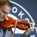 Sin Stefana Milenkovića od tate je nasledio šarm i energiju: Upoznajte Nikolu, od violine više voli...