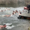 Plivanje za Bogojavljenski krst u Prokuplju i Kuršumliji 19. januara