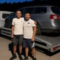 Novopazarac ostao sa četvoro djece i bebom pored puta, a onda je stao Crnogorac Miodrag: Njegov potez će dugo pamtiti