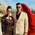 Pevačica stigla na venčanje Dee Đurđević u društvu supruga: Progovorila o honoraru "Imala je posebne želje..."