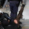 Ulice Tirane kao ratna zona! Nasilni protesti zapalili Albaniju, situacija na ivici noža, grad razoren: "Mladi su besni…