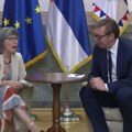 Vučića se sastao  s odlazećom britanskom ambasadorkom Šan Meklaud