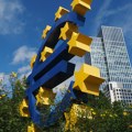 ЕЦБ ће још повећавати каматне стопе у борби са снажном инфлацијом
