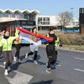 FOTO i VIDEO: Novosadski studenti započeli štafetnu trku ka Beogradu