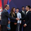 Macut i Mesarović uručili 35 rešenja o bespovratnim sredstvima za najbolje biznis ideje mladih u Srbiji