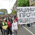 Studenti objavili: Nepoznati muškarci upali na Mašinski fakultet i pokušali da ukradu transparent „Mašinci protiv mašinerije“…