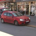 Novoizgrađeni trotoari u Muru uzurpirani odmah nakon izgradnje