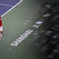 „Ovo je nenormalno, ne pamtim kada sam igrao u ovakvim uslovima“: Novak prošao kroz pakao u Šangaju