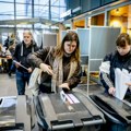 U Holandiji su počeli parlamentarni izbori, a analitičari ističu da je izborna trka izuzetno tesna