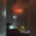 Гори небодер у Загребу! Драматичне сцене: Кроз прозоре на 15. спрату куљају ватра и дим (видео)