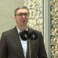 Vučić: Znam za tri partnera sa kojima Rusi pregovaraju o prodaji svog dela NIS-a