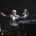 Zaboravljeni snimak: Poslušajte kako je Elton Džon izveo poznatu pesmu u restoranu u Sovjetskom Savezu