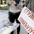 Studenti u Nišu pozvali sugrađane da u petak dođu da im napišu na odeći „Studenti pobedjuju“!
