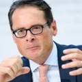 Švajcarski političar: Bern saučestvuje u eskalaciji sukoba u Ukrajini