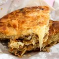 Za četiri dana u Nišu pojedeno osam tona bureka: Ovogodišnji hit burek sa čvarcima, a ovo je bila cena