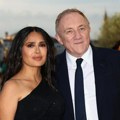 Salma Hajek postala baka: Glumica ruši stereotip o zlim maćehama "Volim ga najviše na svetu"