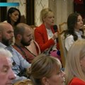 Žaklina Tatalović „ispolivala“ Vučića: „Kako ide pakovanje i nosite li Ćacilend sa sobom?“