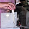 Opozicija tvrdi da je više od 1.000 stranaca i građana sa tuđih adresa pozvano na glasanje u Nišu
